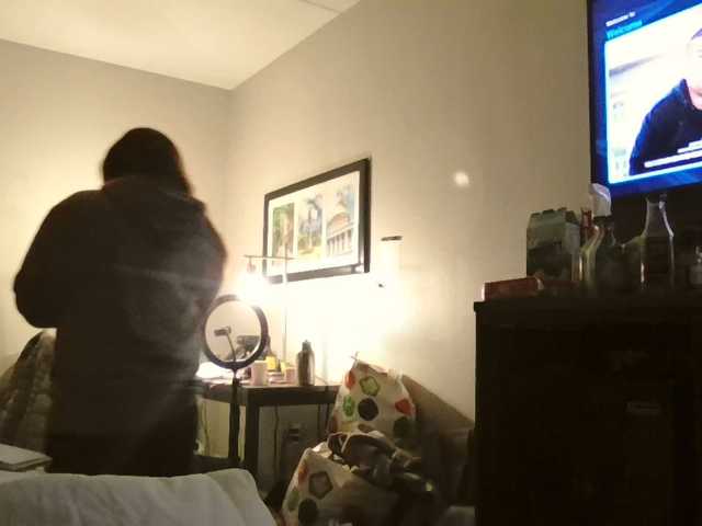 Adelaideskyy's BongaCams show and profile