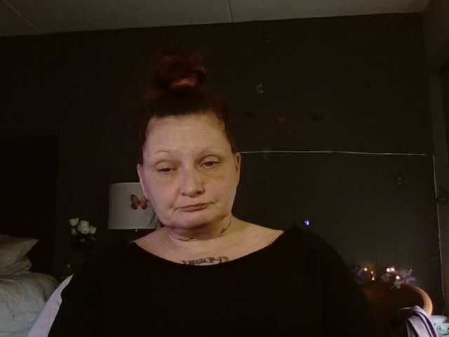 Adelaideskyy's BongaCams show and profile