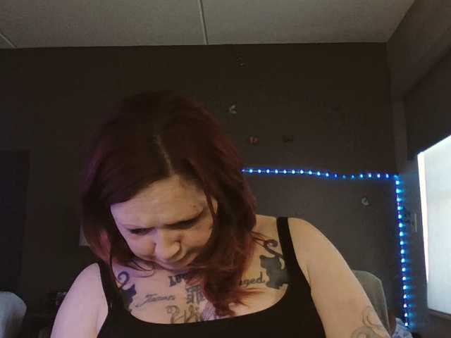 Adelaideskyy's BongaCams show and profile