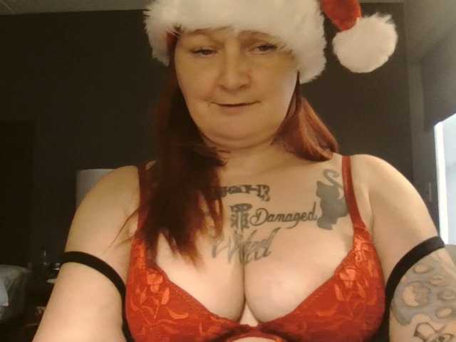 Adelaideskyy's BongaCams show and profile