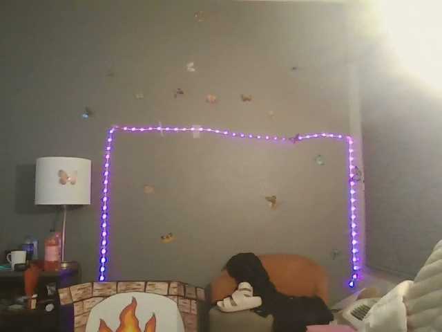 Adelaideskyy's BongaCams show and profile