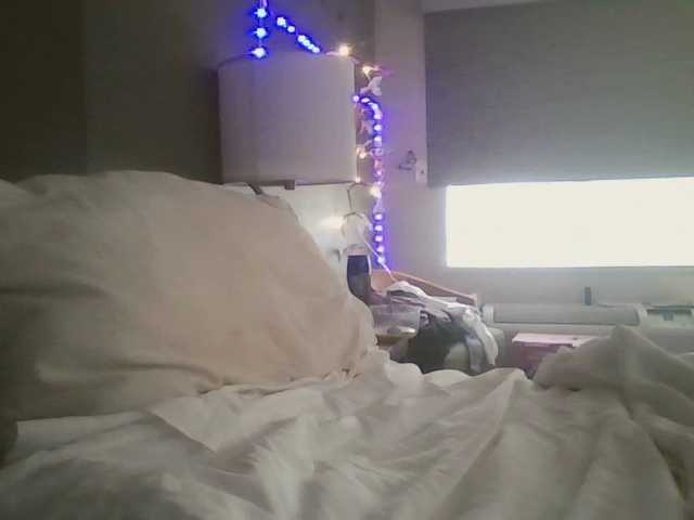 Adelaideskyy's BongaCams show and profile