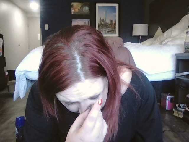 Adelaideskyy's BongaCams show and profile