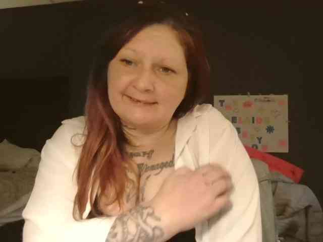 Adelaideskyy Live Webcam on BongaCams