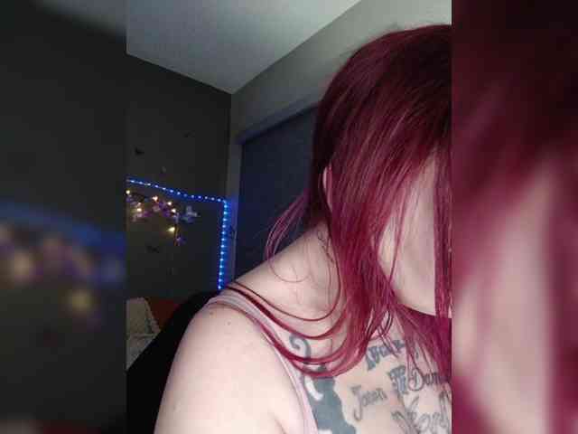 Adelaideskyy Live Webcam on BongaCams