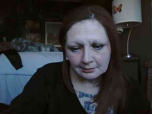 Adelaideskyy Live Webcam on BongaCams