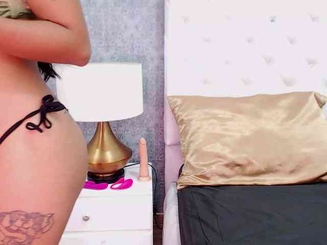 AliceLaw webcam