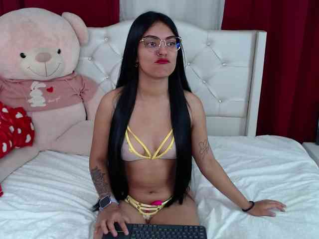 evangelineblossom webcam