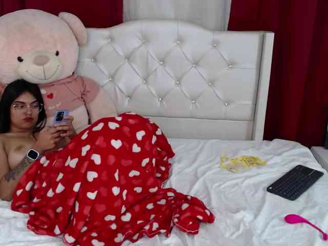 evangelineblossom webcam