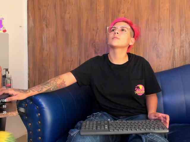 Pussy18Hardcore webcam