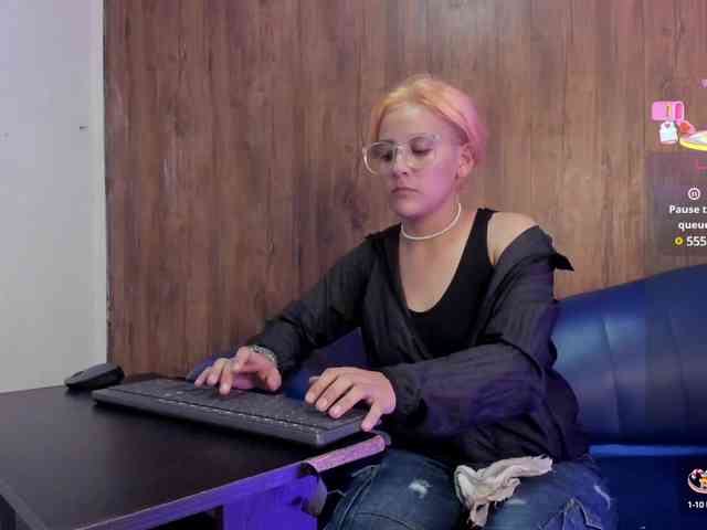 Pussy18Hardcore webcam