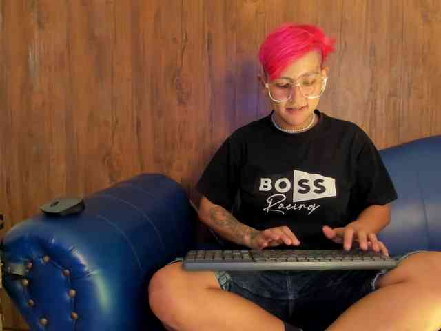 Pussy18Hardcore webcam