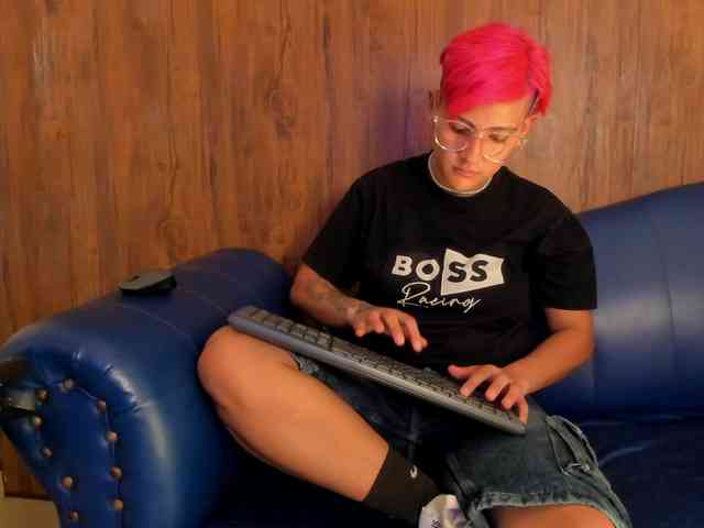 Pussy18Hardcore webcam