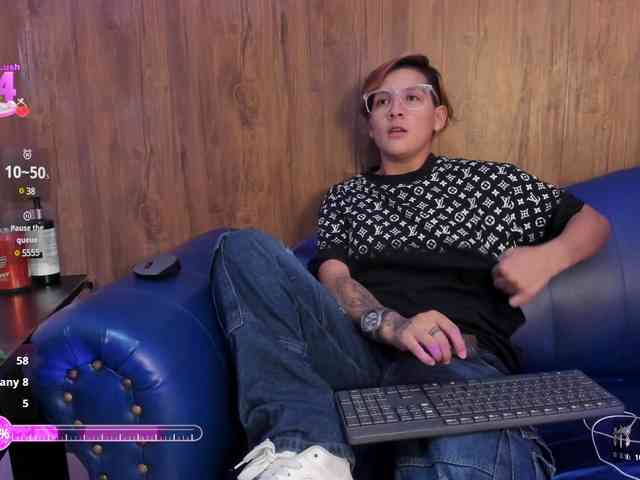 Pussy18Hardcore webcam