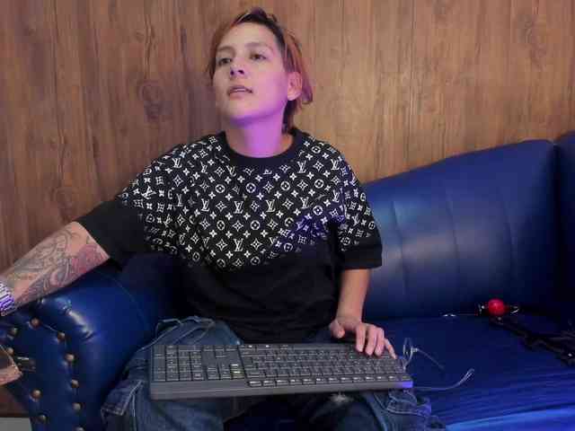 Pussy18Hardcore webcam