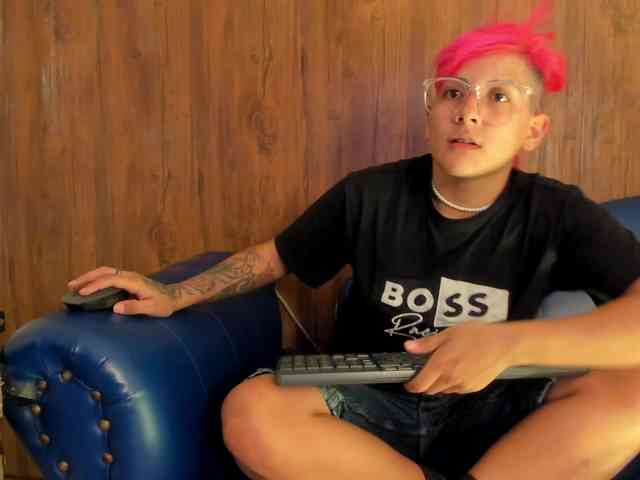 Pussy18Hardcore webcam