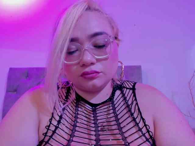 Amberbunny webcam
