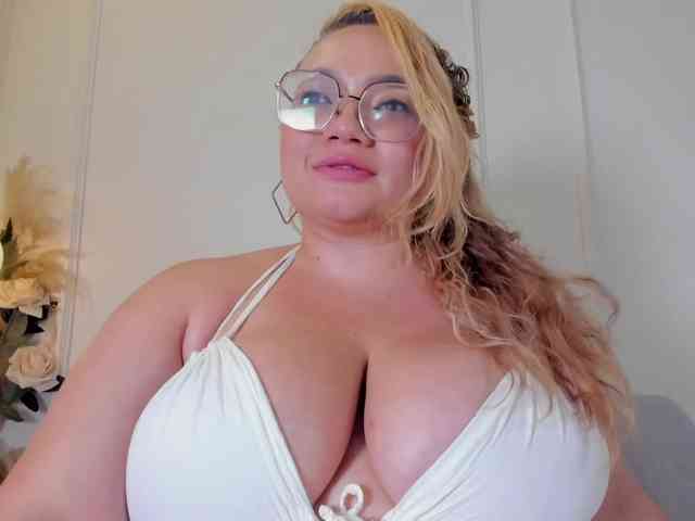 Amberbunny webcam