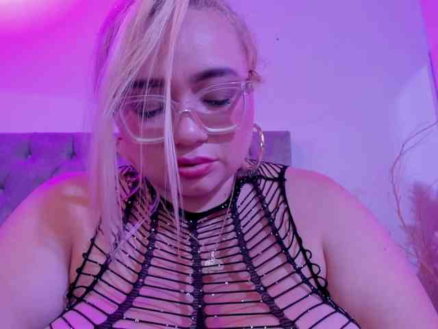 Amberbunny webcam