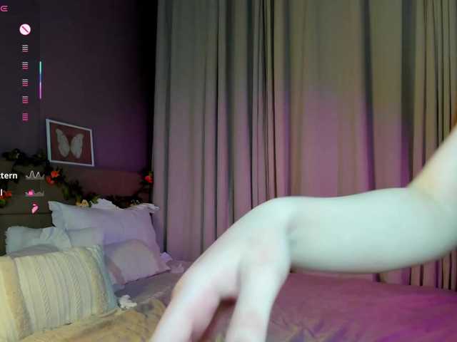 AmelyLil's BongaCams show and profile