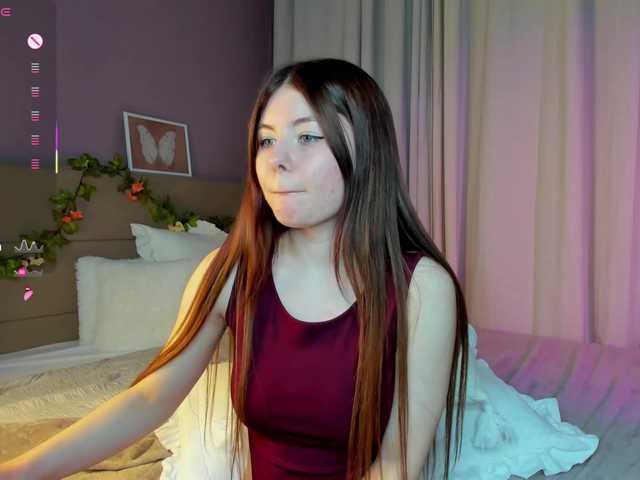 AmelyLil Live Cam and Statistics on UnifiedCams