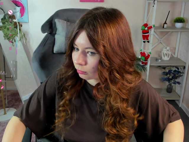 AmelyLil's BongaCams show and profile