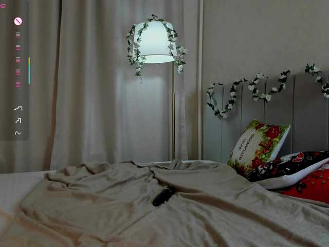 AmelyLil's BongaCams show and profile