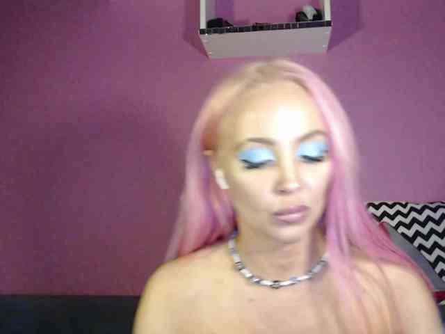 Barbie-mf Live Webcam on BongaCams