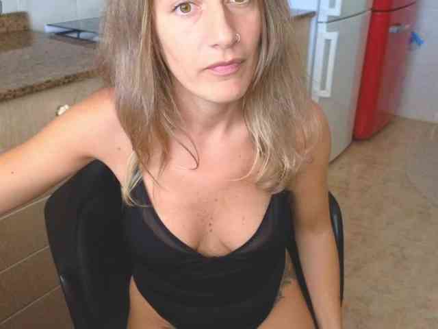 Lunarymix webcam
