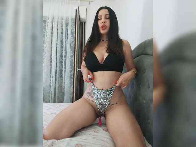 Gyuliaa webcam