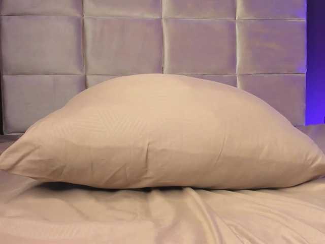 Hanny02's BongaCams show and profile