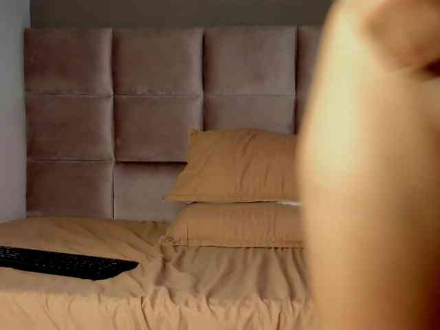 Abby-03 webcam