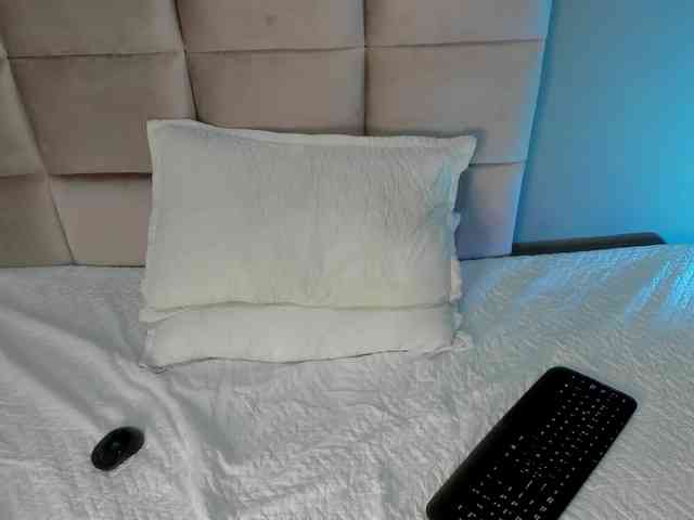 Abby-03 webcam
