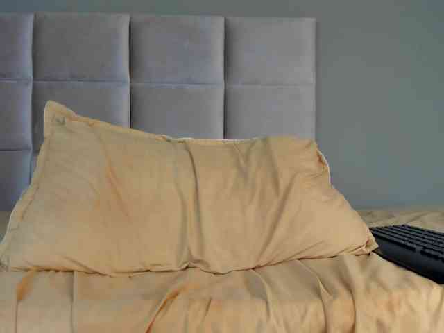 Abby-03 webcam