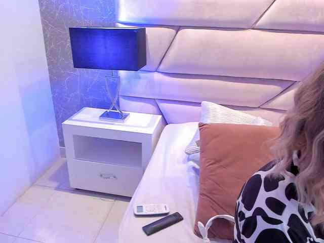 BrianaWalsh webcam