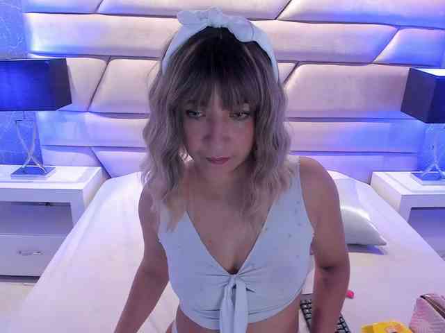 BrianaWalsh webcam