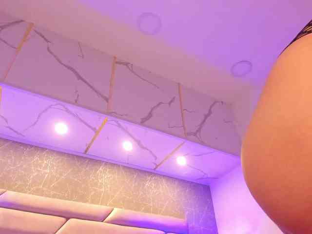 BrianaWalsh webcam