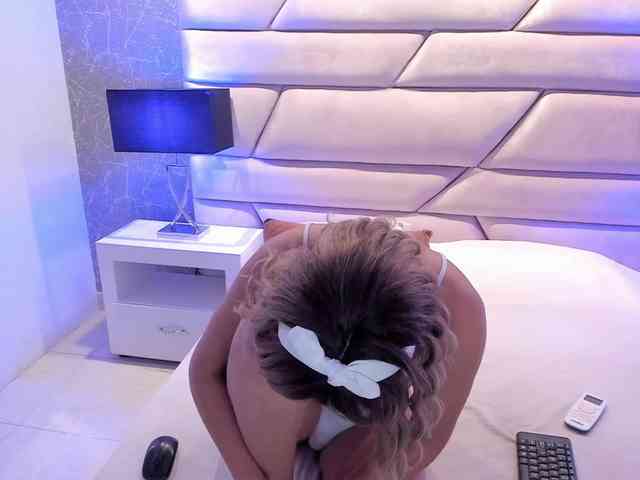 BrianaWalsh webcam