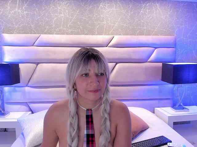 BrianaWalsh webcam