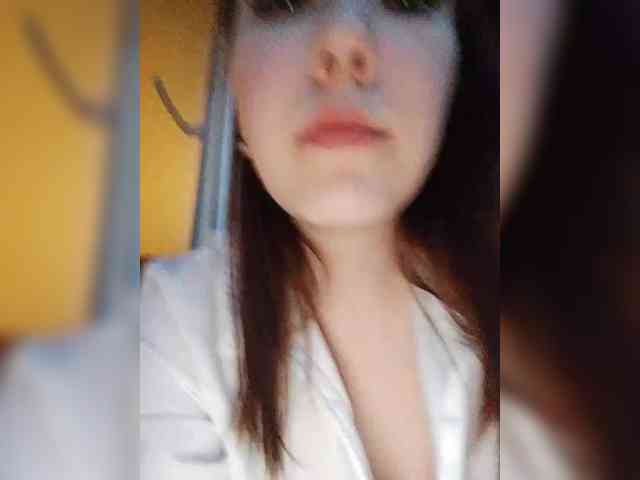 Azrielia webcam
