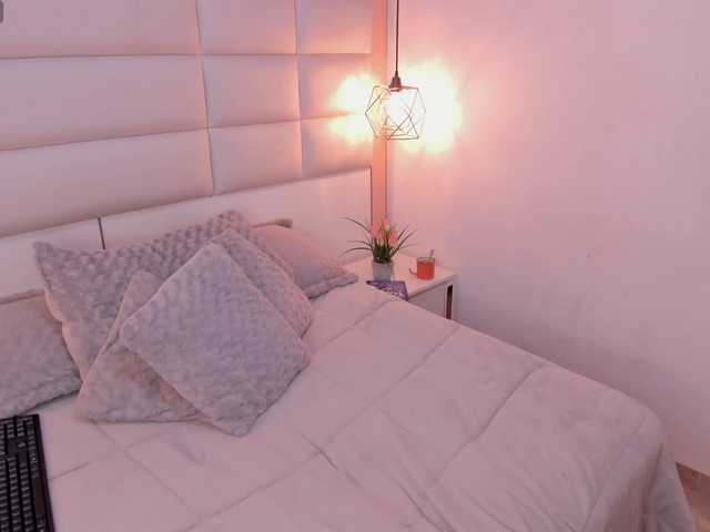 salome-smitth's BongaCams show and profile