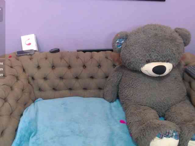 Mia-castillo webcam