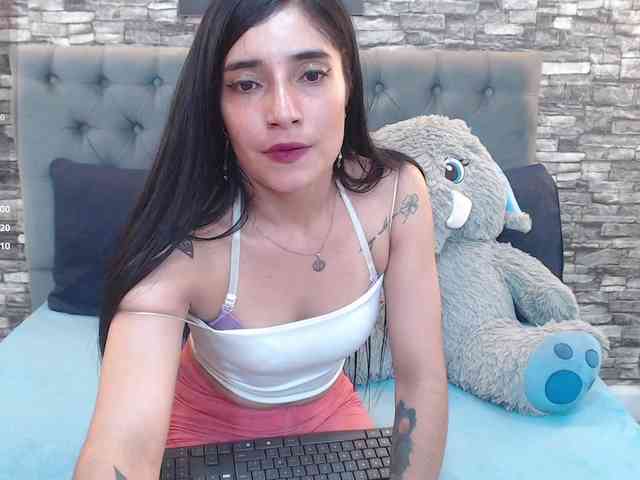Mia-castillo webcam