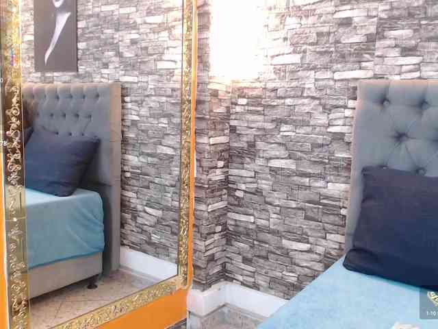 Mia-castillo webcam