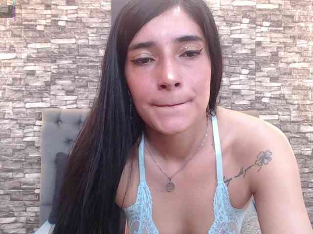 Mia-castillo webcam
