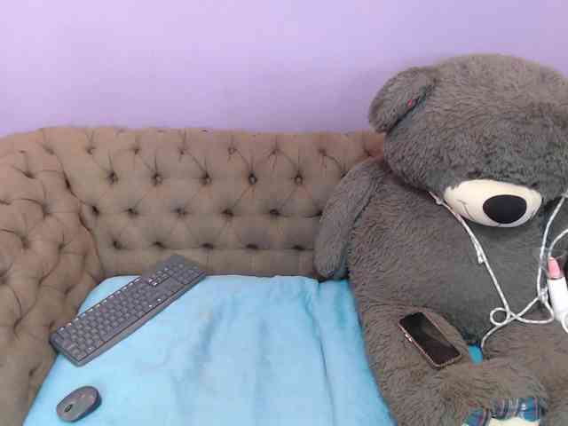 Mia-castillo webcam