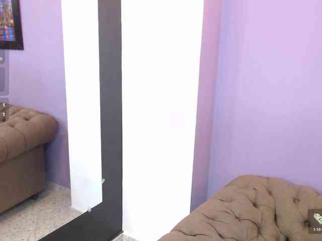 Mia-castillo webcam