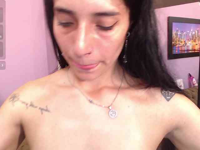 Mia-castillo webcam