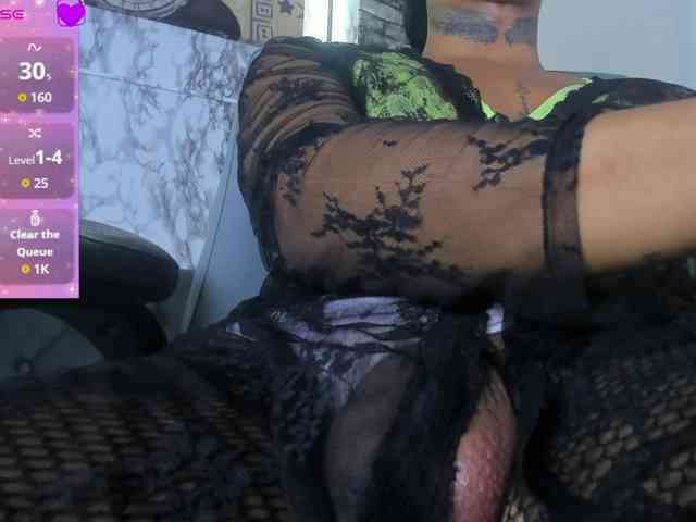 Dayana-20cm Live Webcam on BongaCams