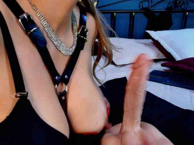 MelaniaKnauss webcam